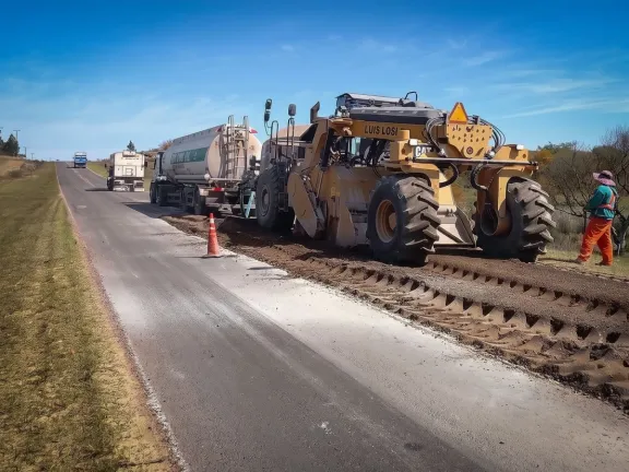 Iniciaron obras para mejorar el acceso a Puerto Yeruá en Concordia Iniciaron obras para mejorar el acceso a Puerto Yeruá en Concordia